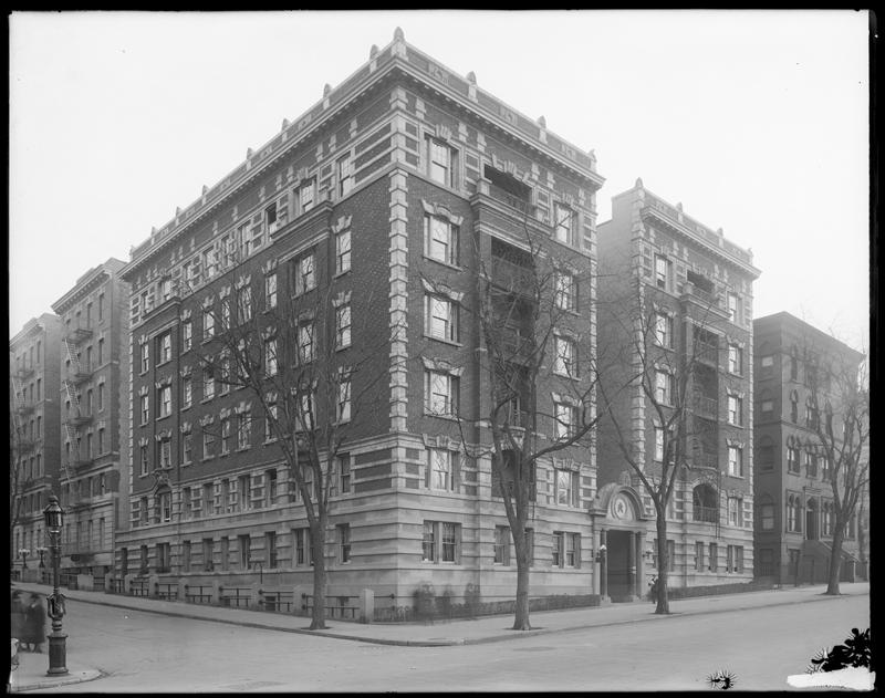 The Audubon Park Apartments circa 1910, with the Hospital for Incurables in the background. (Photo: Museum of the City of New York)